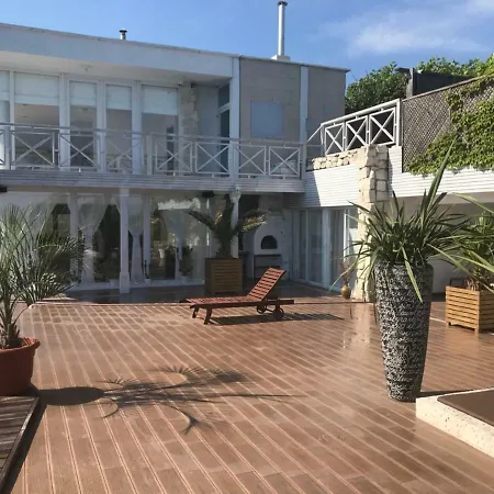 Richie Beach Lozenetz Vila
